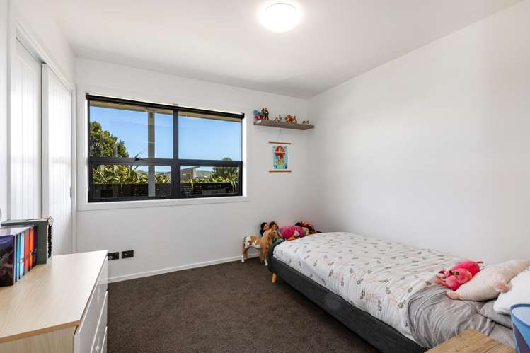 32 Lacebark Lane Woodridge_12