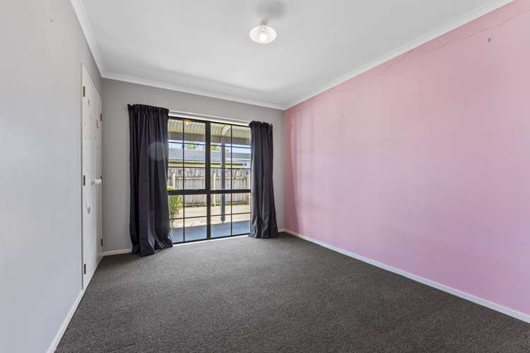 23 Charles Cross Street Longburn_14