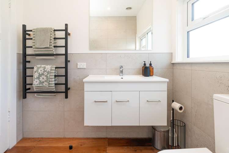 15 Campbell Street Karori_18