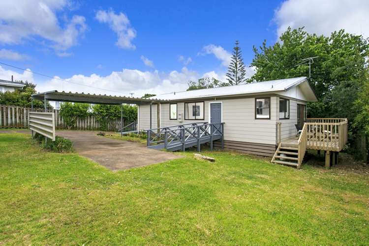 2 Hewlett Road Massey_10