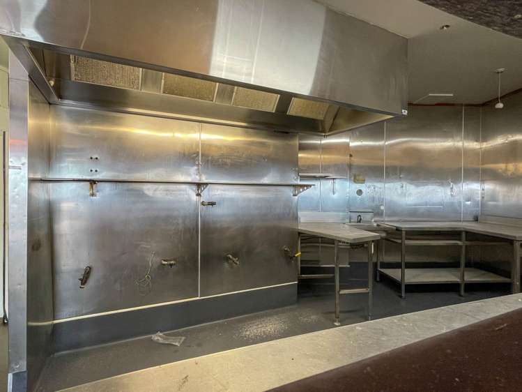 Unit 3/145 Quay Street City Centre_9