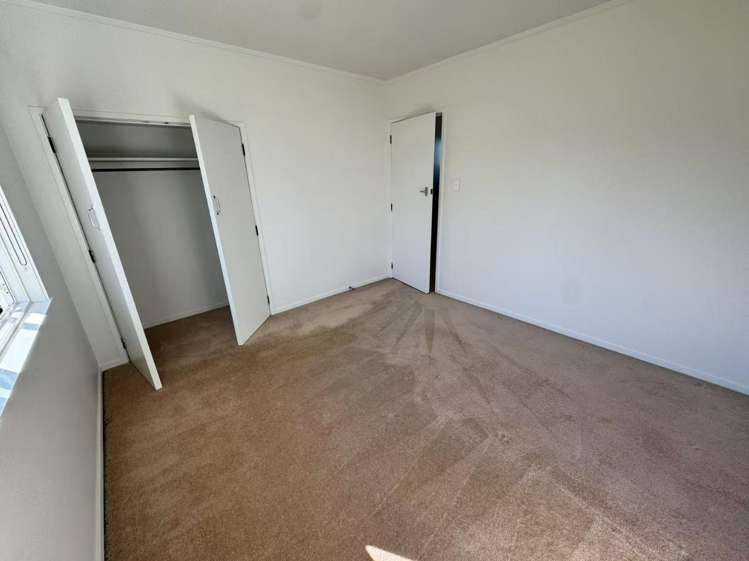 80 Riverpark Crescent 11401_11