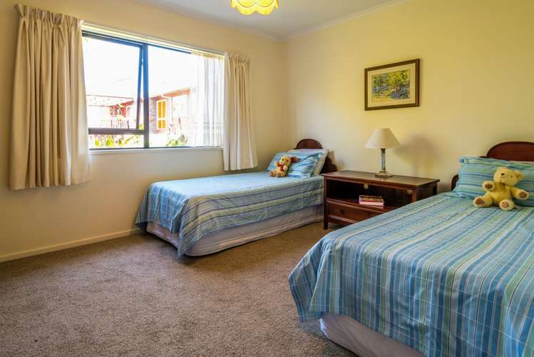 188 Cook Street Howick_13