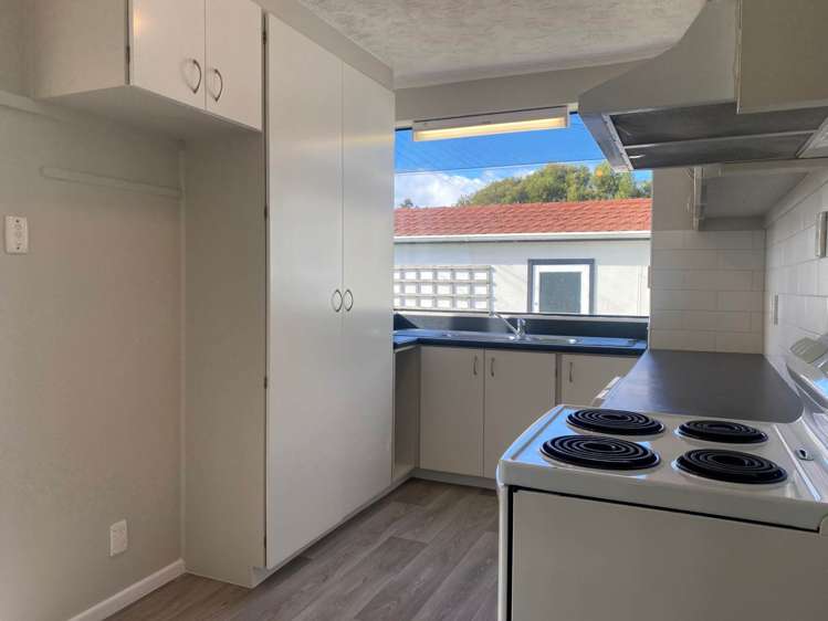 51 Roberts Road Matakatia_5