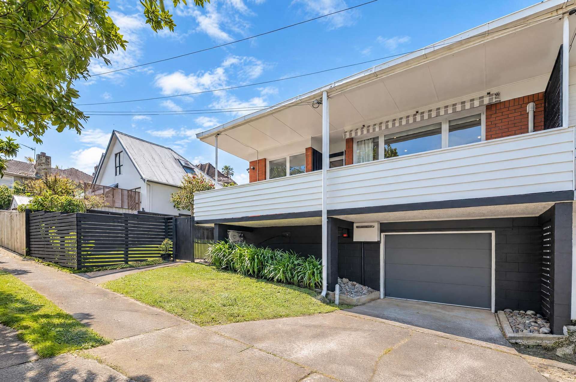 1/11 Waimarie Street St Heliers_0