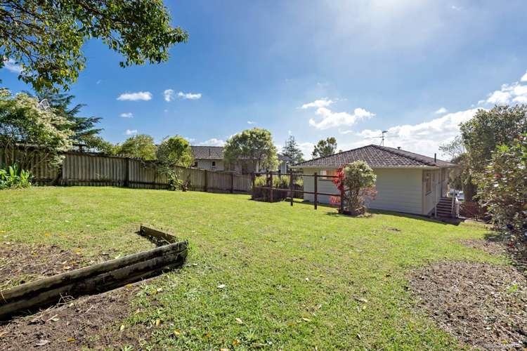 13 Finlow Drive Te Atatu South_4