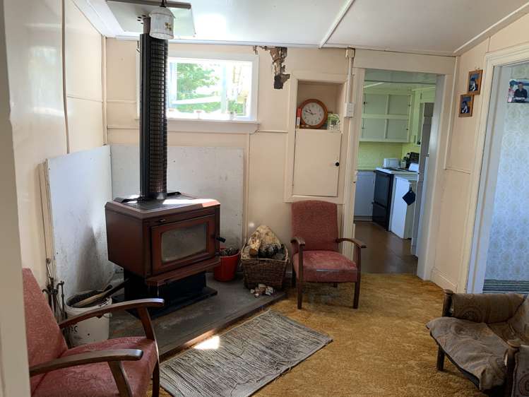 39 Park Lane Owaka_1