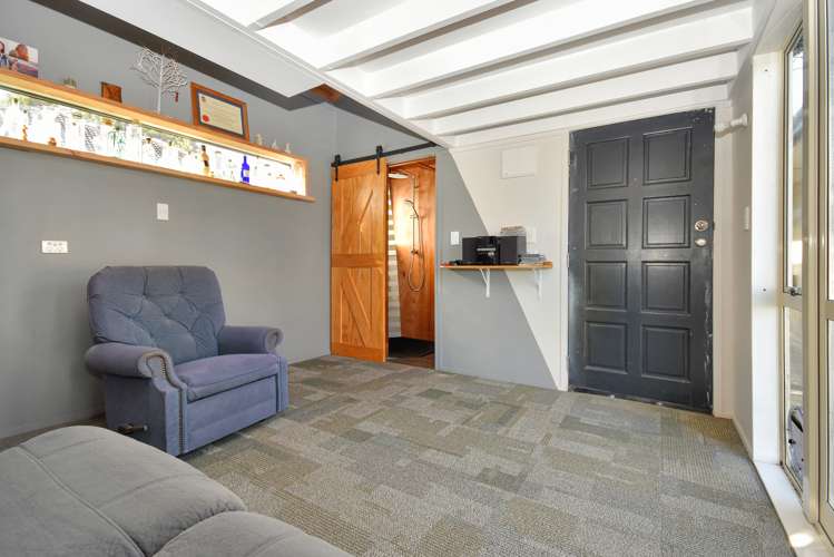 8 Hobsonville Road West Harbour_15