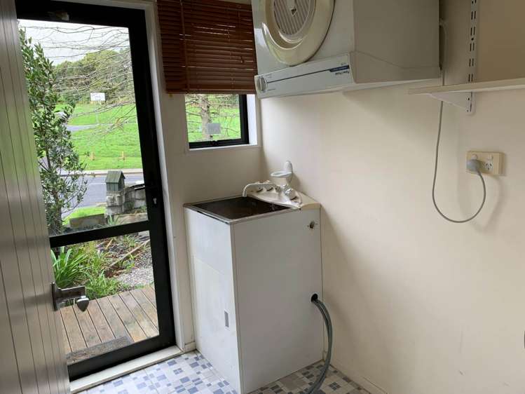 77 Sunvue Road Glen Eden_12