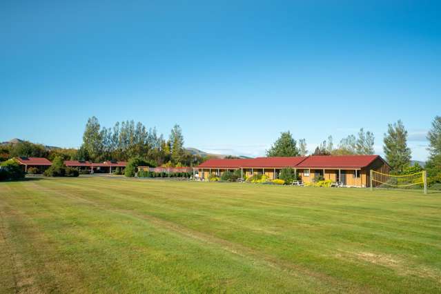 Longbourne Lodge Motel – Freehold Going Concern For Sale