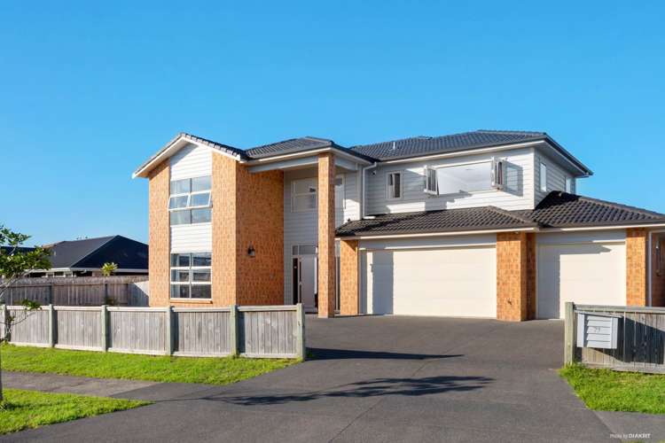 79 Intrepid Crescent Beachlands_11