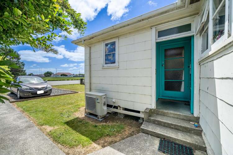 225/227 St Andrew Street Glengarry_13