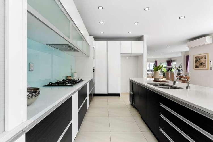 16 Oak Bark Drive Schnapper Rock_5