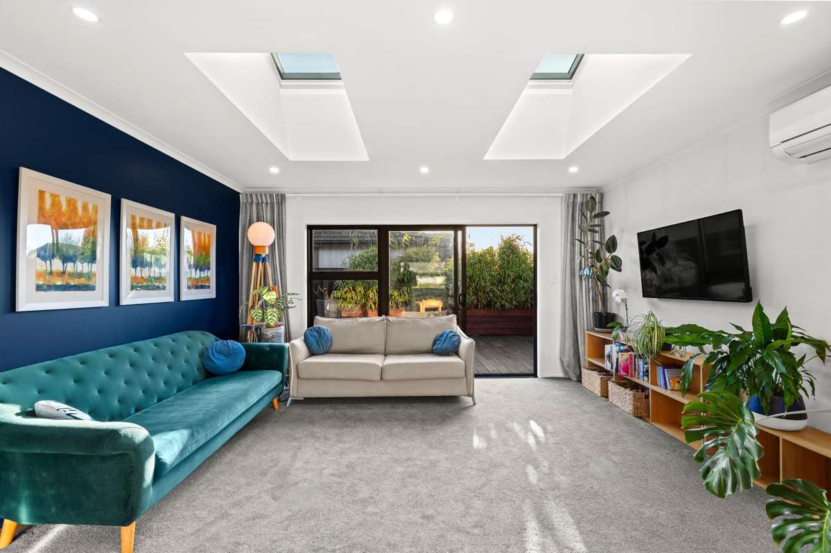 2 Colin Laloli Place_0