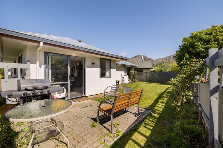 22A and 22B Cotter Avenue Arrowtown_12