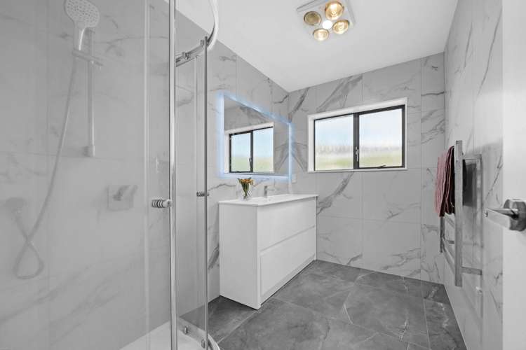 2/29 Vivian Wilson Drive Eastern Beach_18