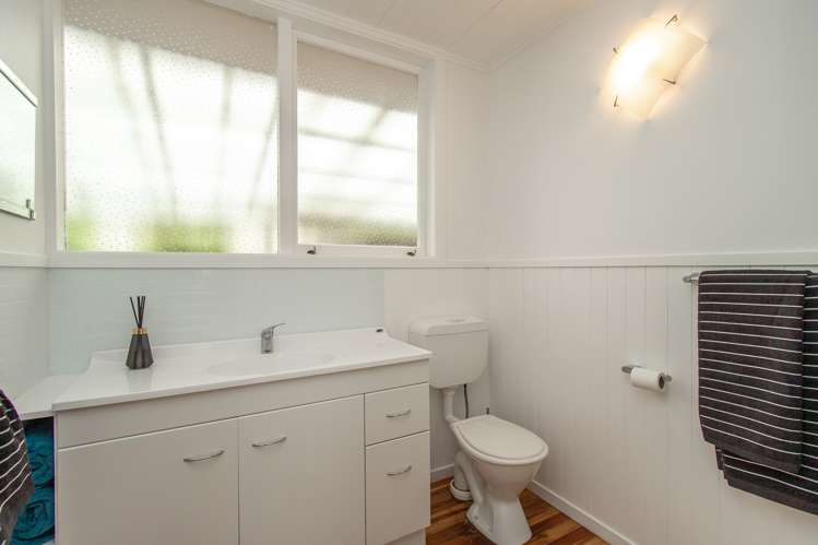 12 Mckenzie Road Owhata_19