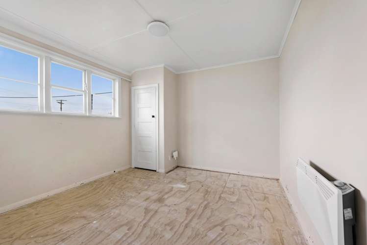 19 and 21 Churchill Avenue Gore_27
