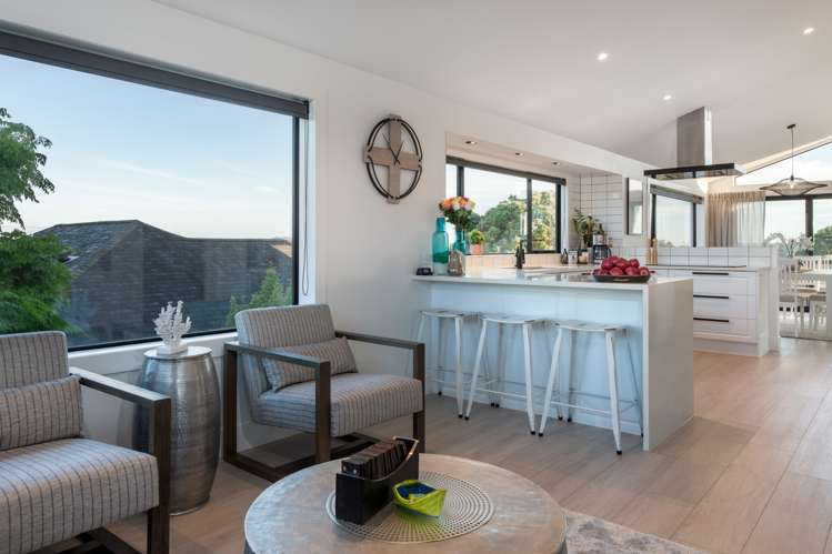 1/8 Clifton Road Waiake_13