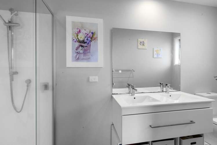 8 Wentworth Lane Waiwhakaiho_13