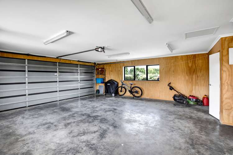 135 Sealy Road Omata_16