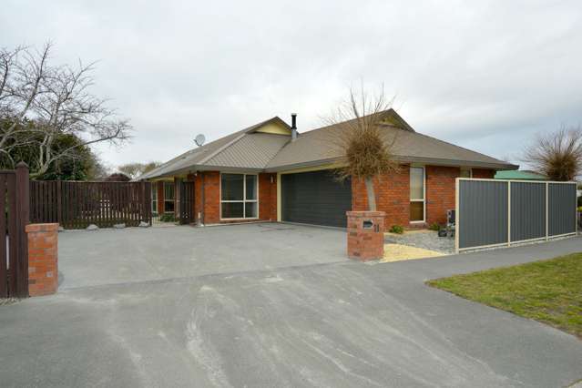 38 Lowry Avenue Redwood_1