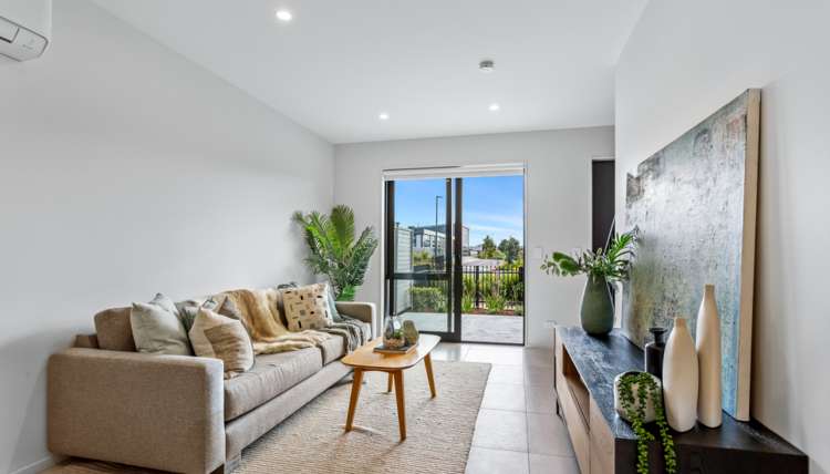 14 PORT WAY "PARK GREEN" Papakura_6