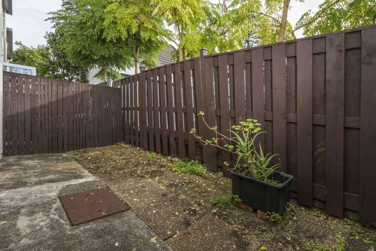 14/72 Kitchener Road Milford_3