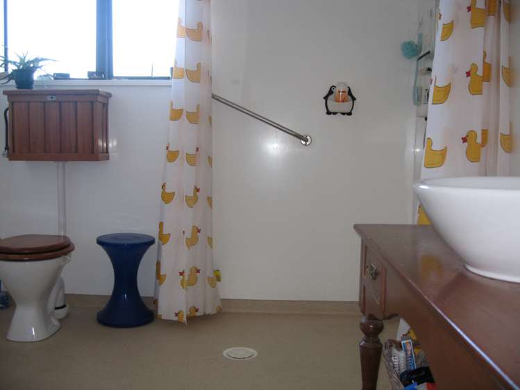 4 Ocean Grove Owaka_16