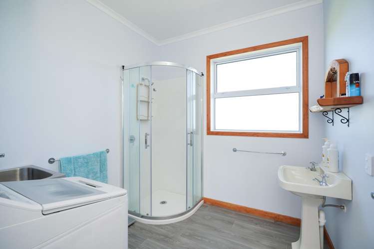 1602-1610 Tokanui Gorge Hwy Fortrose_10