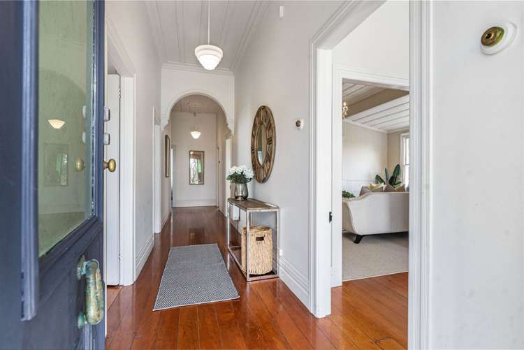 3 Turnbull Road Narrow Neck_13