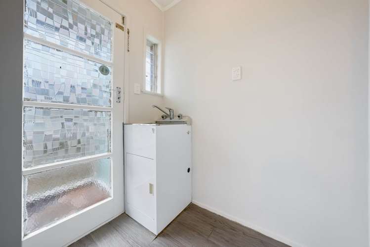 2/40 Cheval Drive Totara Vale_10