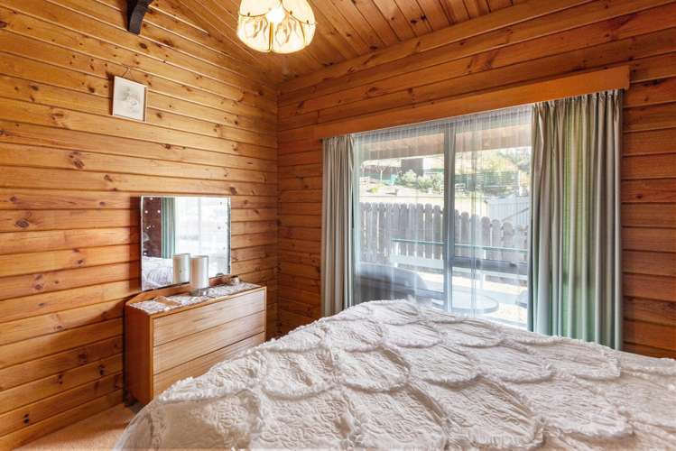 34 Black Peak Road Omarama_14