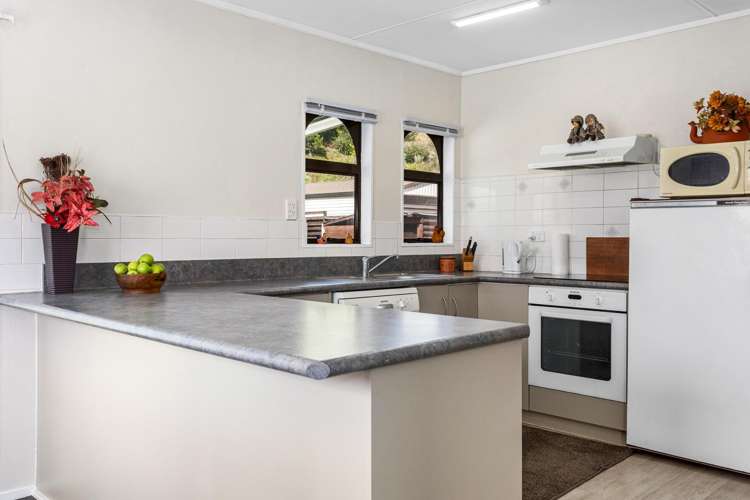 226 Valley Road_0