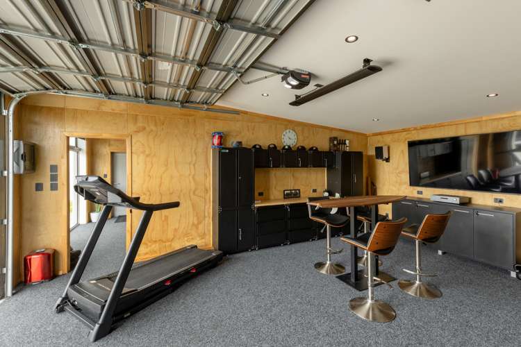 197 Paroa Road Coastlands_15