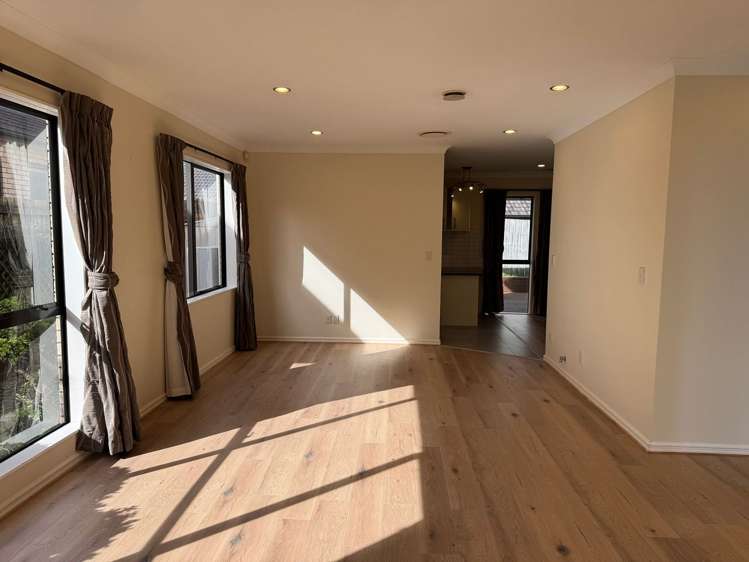 3 Askerne Drive Flat Bush_1