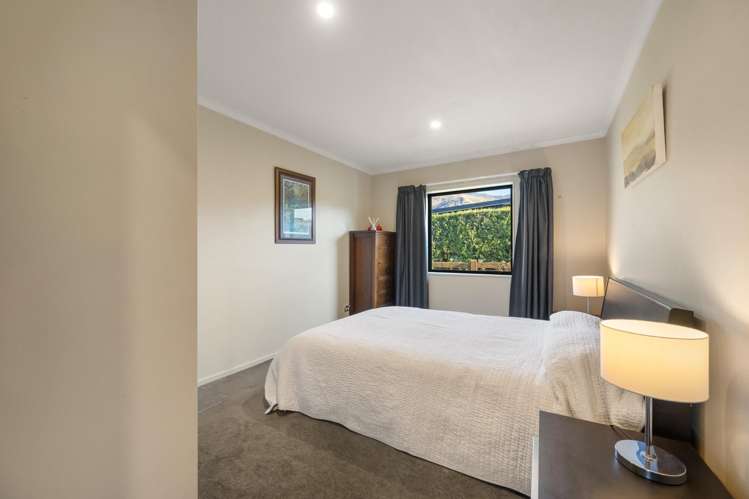 11 and 11A Niger Street Wanaka_14