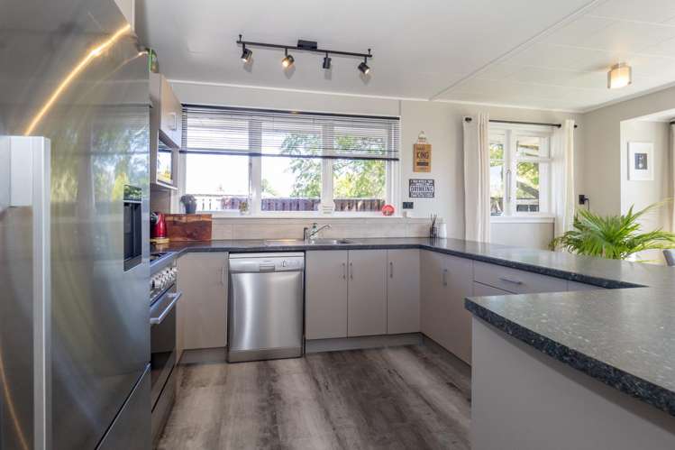 63 Creek Road Allenton_5