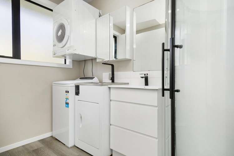 82 Bell Street Tawa_11