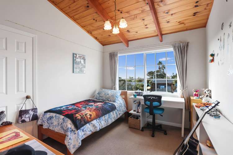 54 Evans Road Glen Eden_14