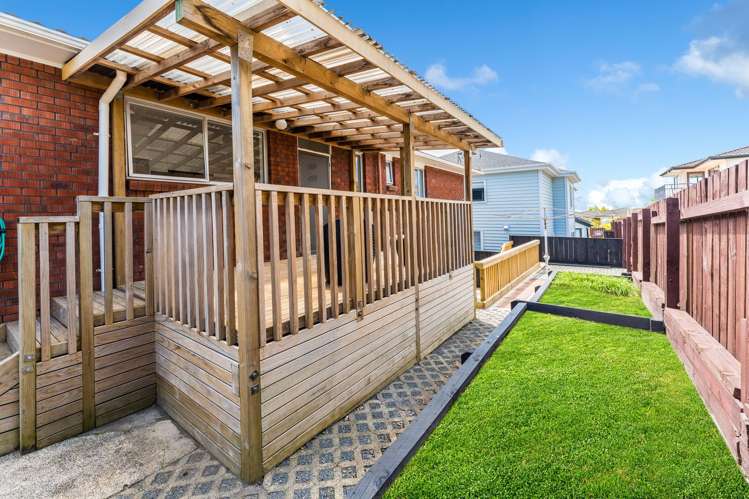 14 Waimumu Road Massey_29