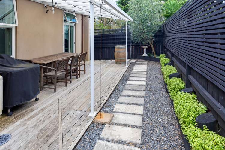 7 Merlot Lane Pukekohe_11