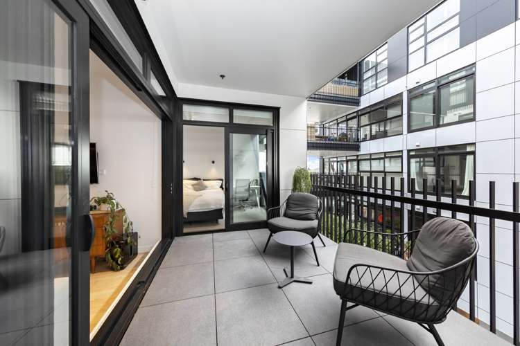 406/13 Dundonald Street Eden Terrace_8