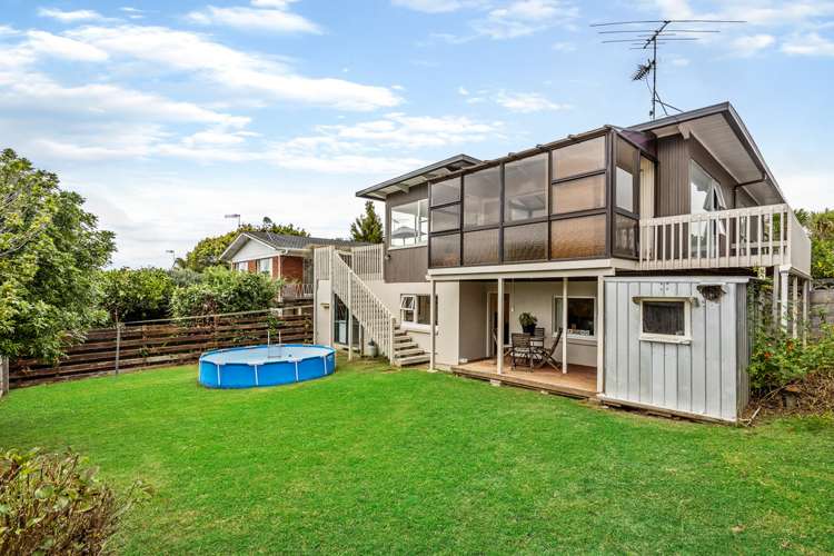 2/20 Holdaway Avenue Northcote_16