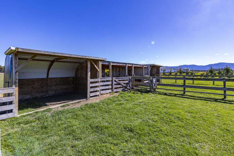 102 Glews Road Cust_46