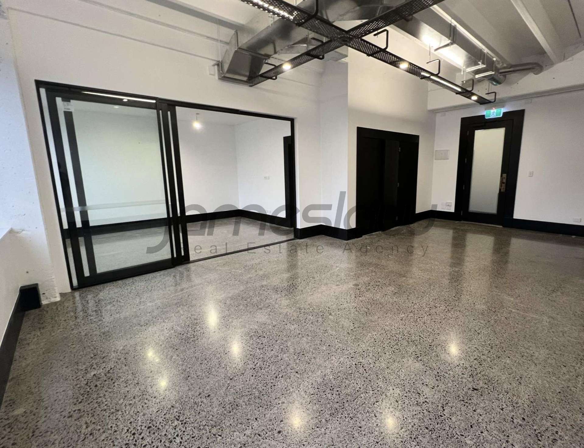 Suite 310/48 Greys Avenue City Centre_0