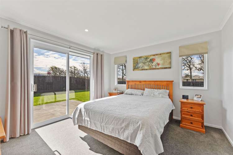 15 Oakdale Grove Richmond_9