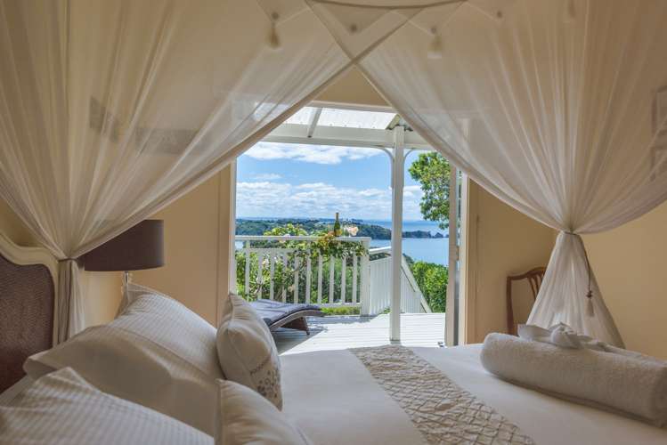 44 Queens Drive Oneroa_17