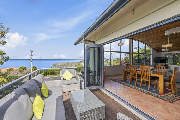 1/50 Wakeman Road Acacia Bay_2