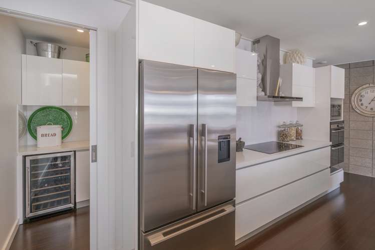 Villa 6/6 The Marina Tairua ThamesCoromandel Houses for Sale